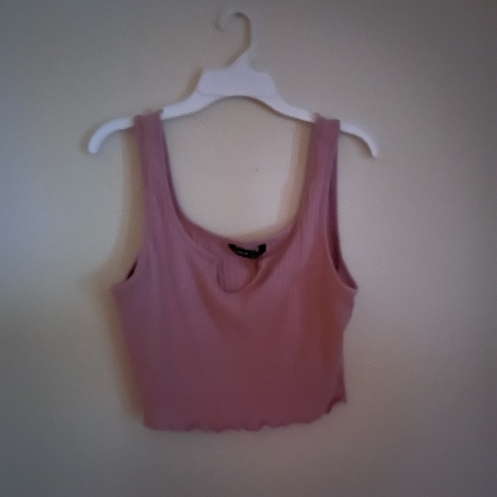 Cropped U Dip Crop Top. DISCOUNT SHIPPING.